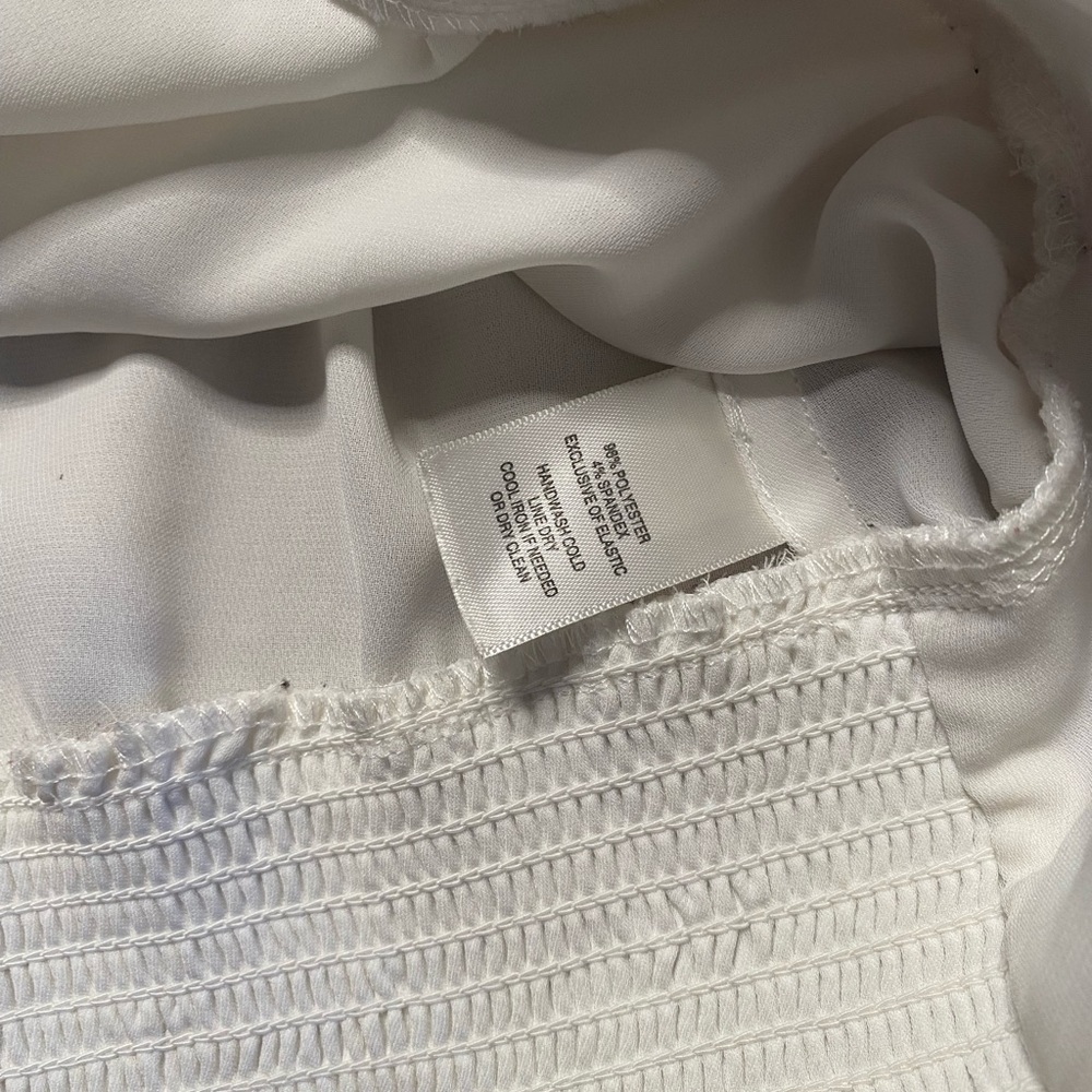White House Black Market top size s - Picture 5 of 8